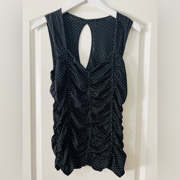 WHBM - Sleeveless V-Neck Polkadot Top - Size Medium - Picture 2 of 7